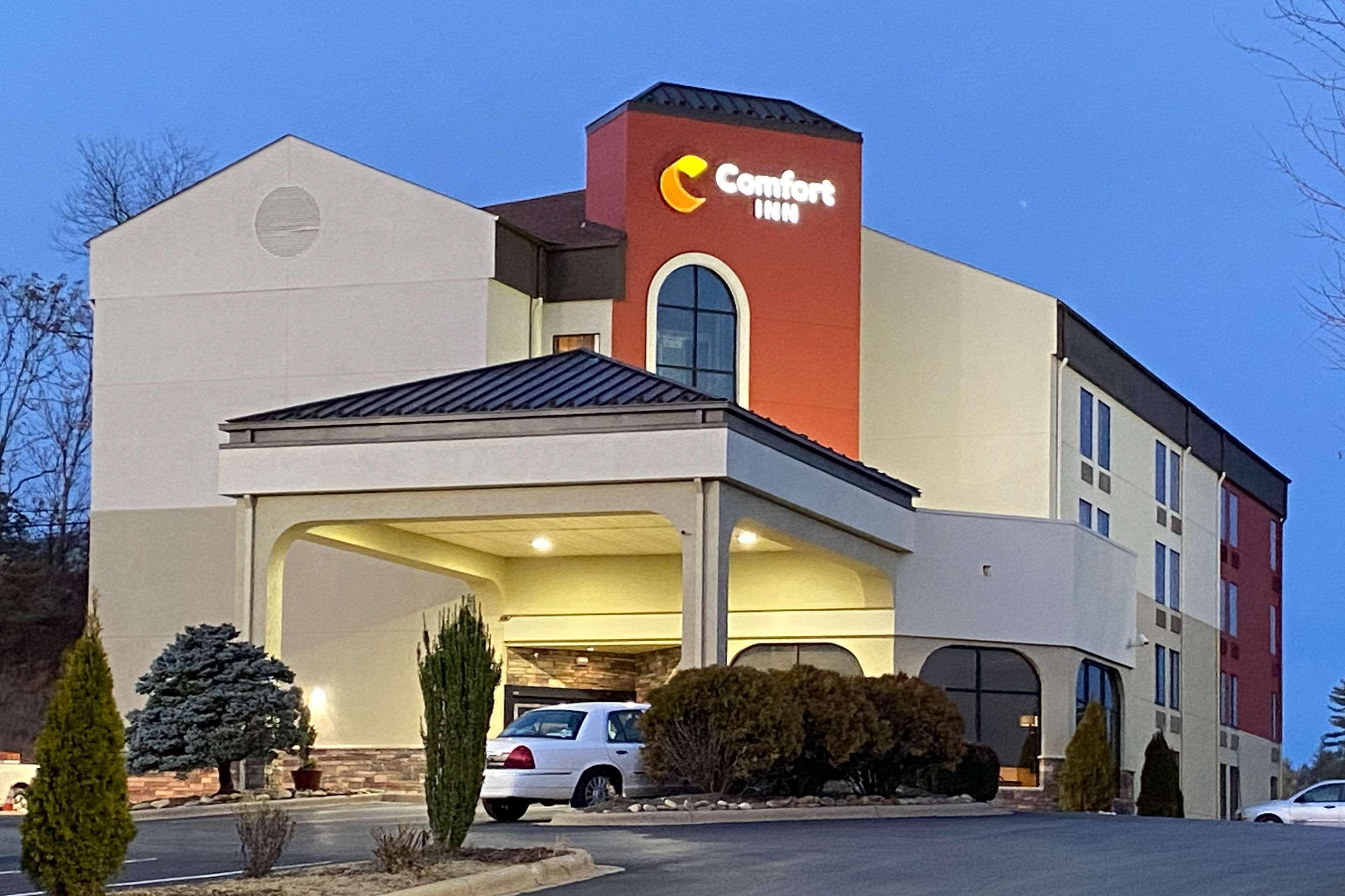 Comfort Inn North Of Asheville Mars Hill Eksteriør bilde