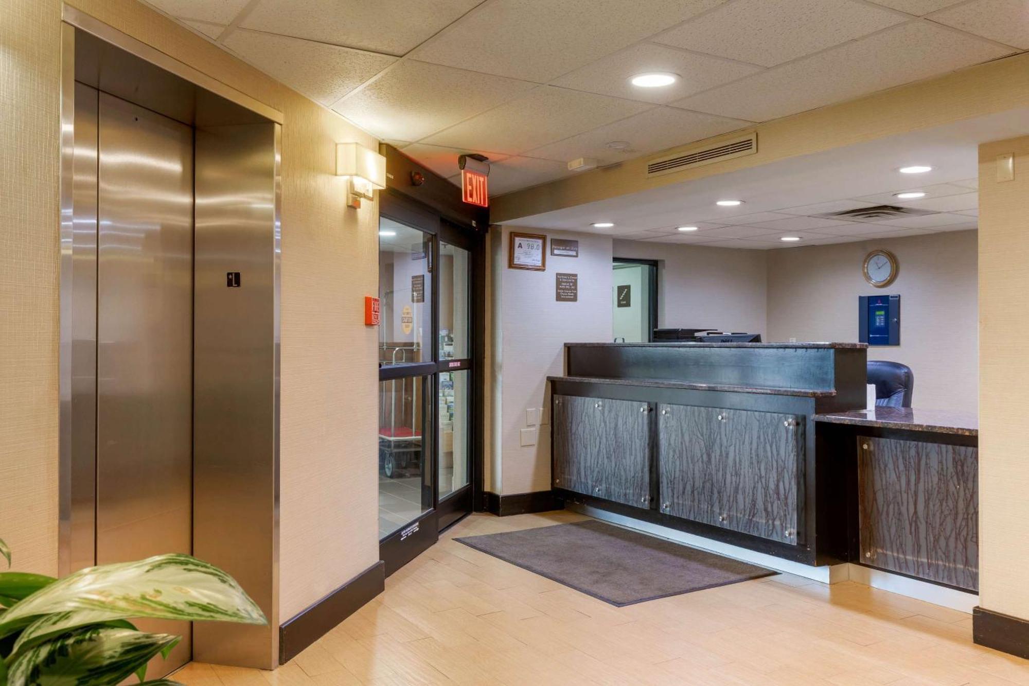 Comfort Inn North Of Asheville Mars Hill Eksteriør bilde
